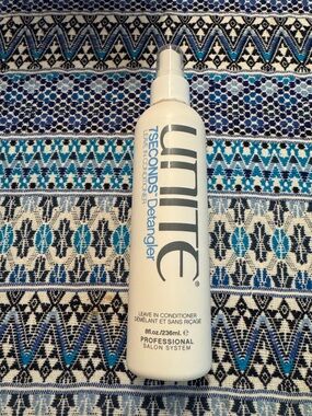 UNITE 75seconds detangler leave in conditioner